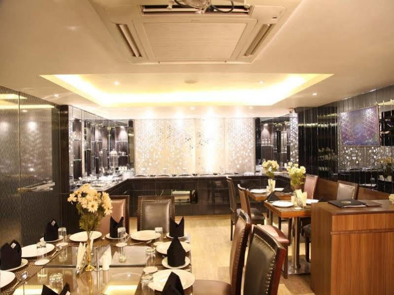 Hotel Jrd Exotica-Business Hotel Νέο Δελχί Εξωτερικό φωτογραφία